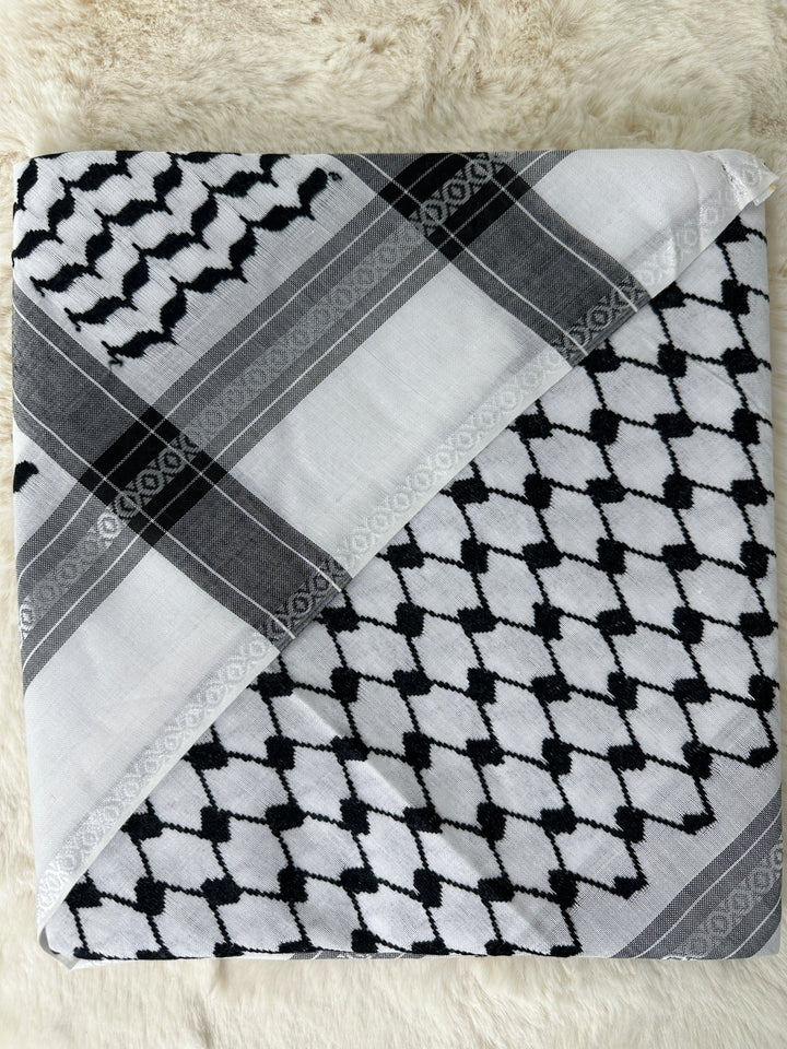 Original Palestinian keffiyeh with pompom - Black