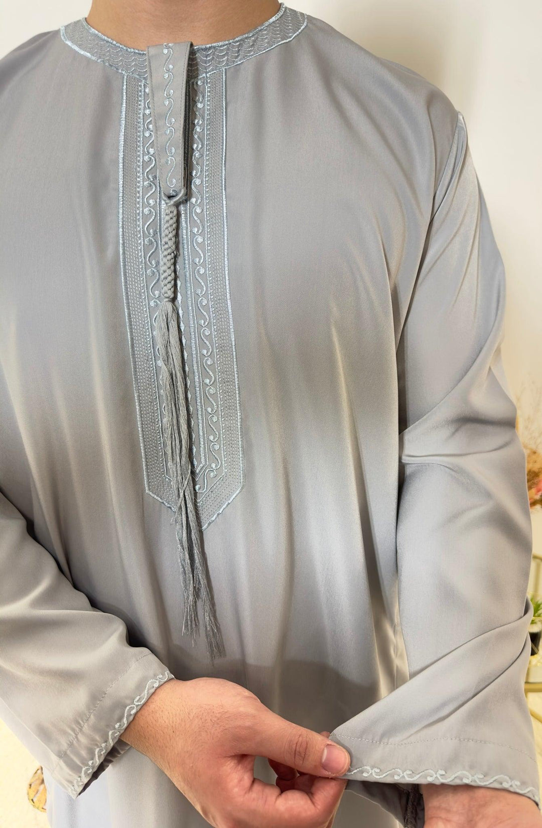 Qamis Emirati avec cravate - Gris - My Qamis Homme