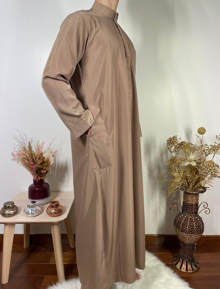 Qamis Saoudien avec Col Mao - Taupe - My Qamis Homme